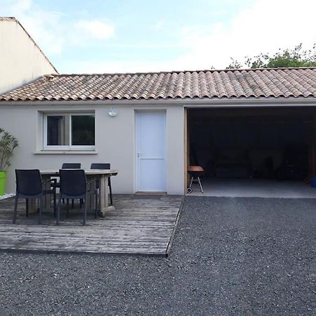 Maison De 4 Personnes Saint-Porchaire Buitenkant foto